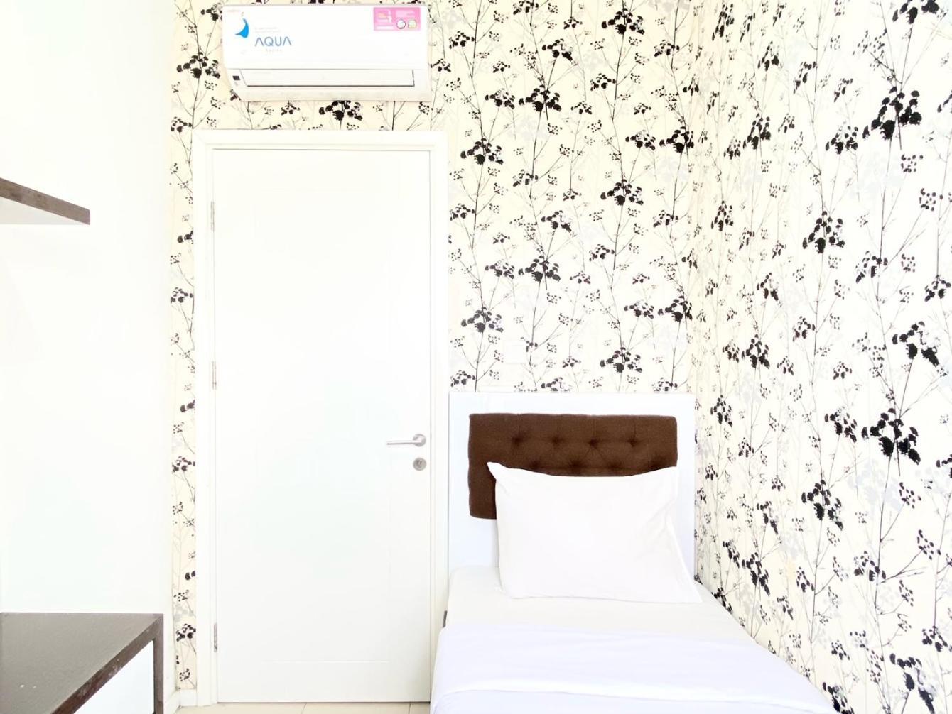 Luxurious 3br At Parahyangan By Travelio