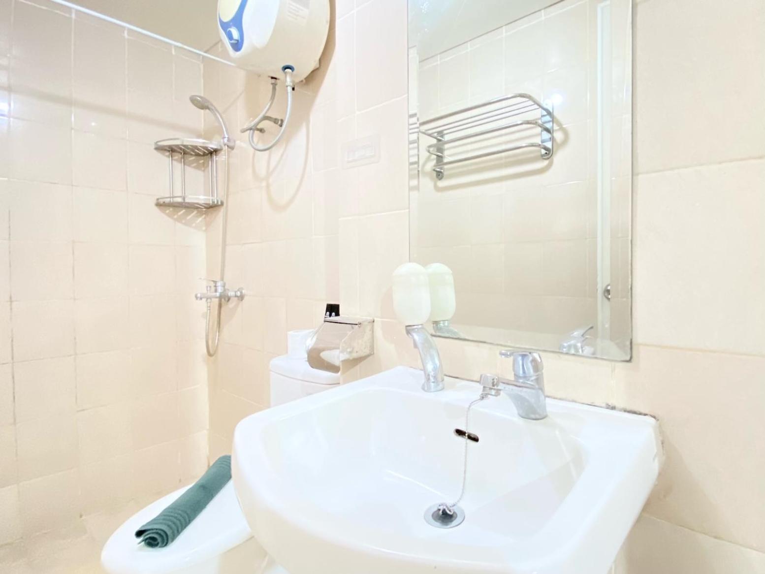 Luxurious 3br At Parahyangan By Travelio Apartemen