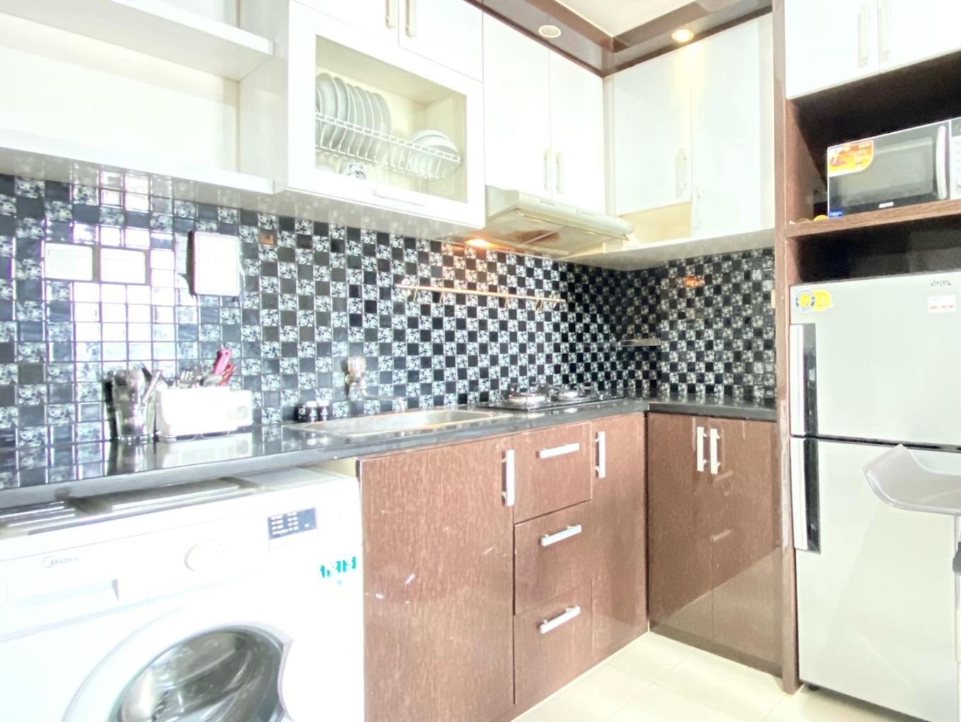 Apartemen Luxurious 3br At Parahyangan By Travelio *